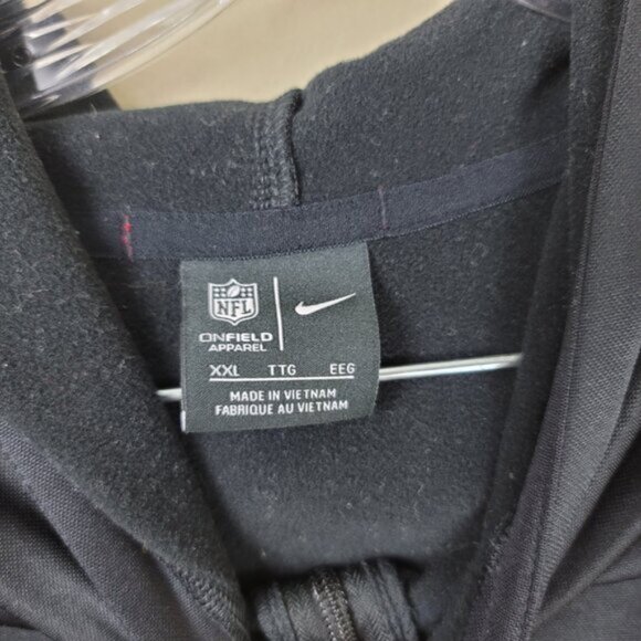 Nike Men's Black and Red Falcons Zip Hoodie - Picture 9 of 12